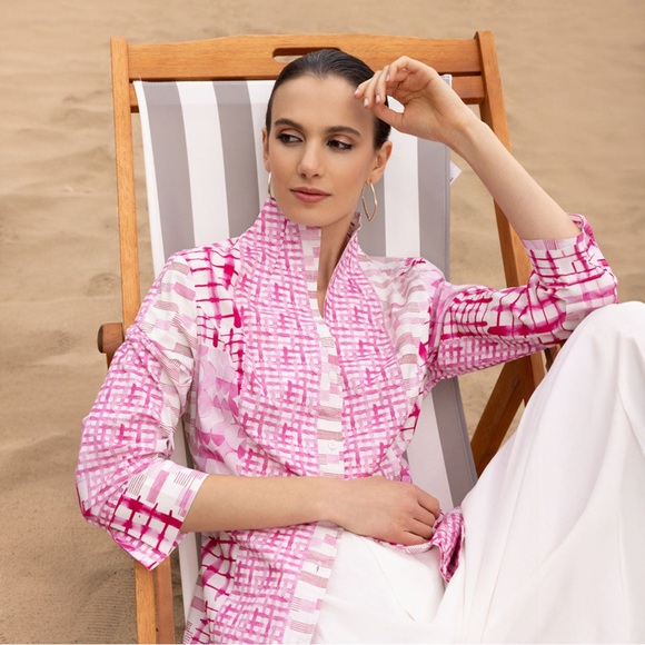 Alison Sheri Tops - NWT Alison Sheri Pink Patterned Button-Up Top